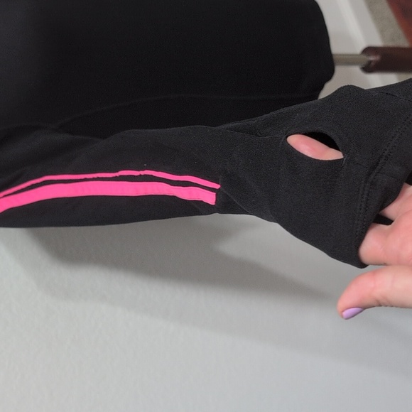 4/$12 ASICS Women's Black and Pink Long Sleeve Running Top Pullover Size Small - Picture 3 of 9